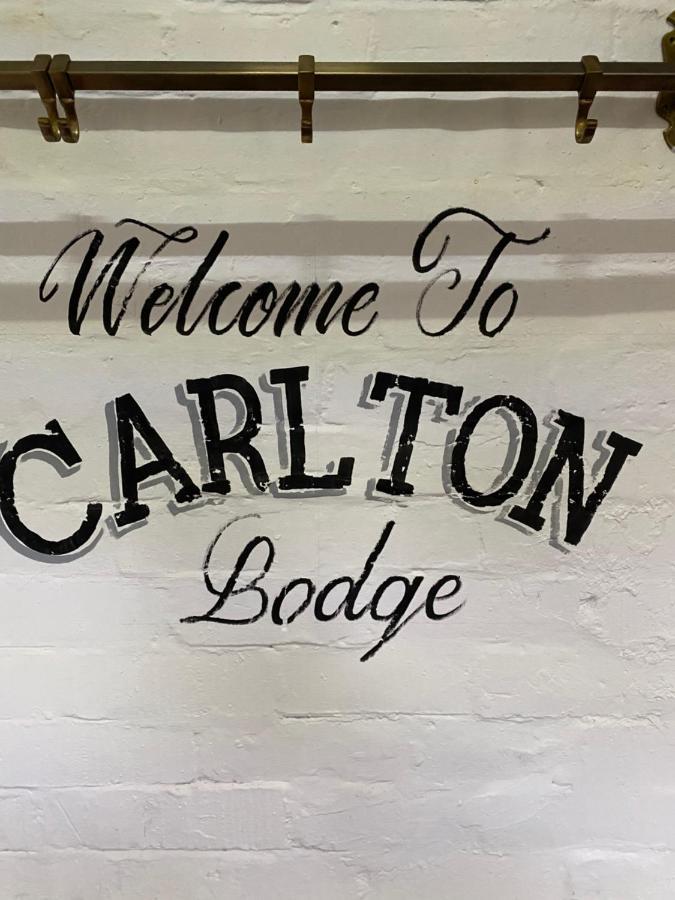 The Lodge At Carlton Tavern Free Parking York Kültér fotó