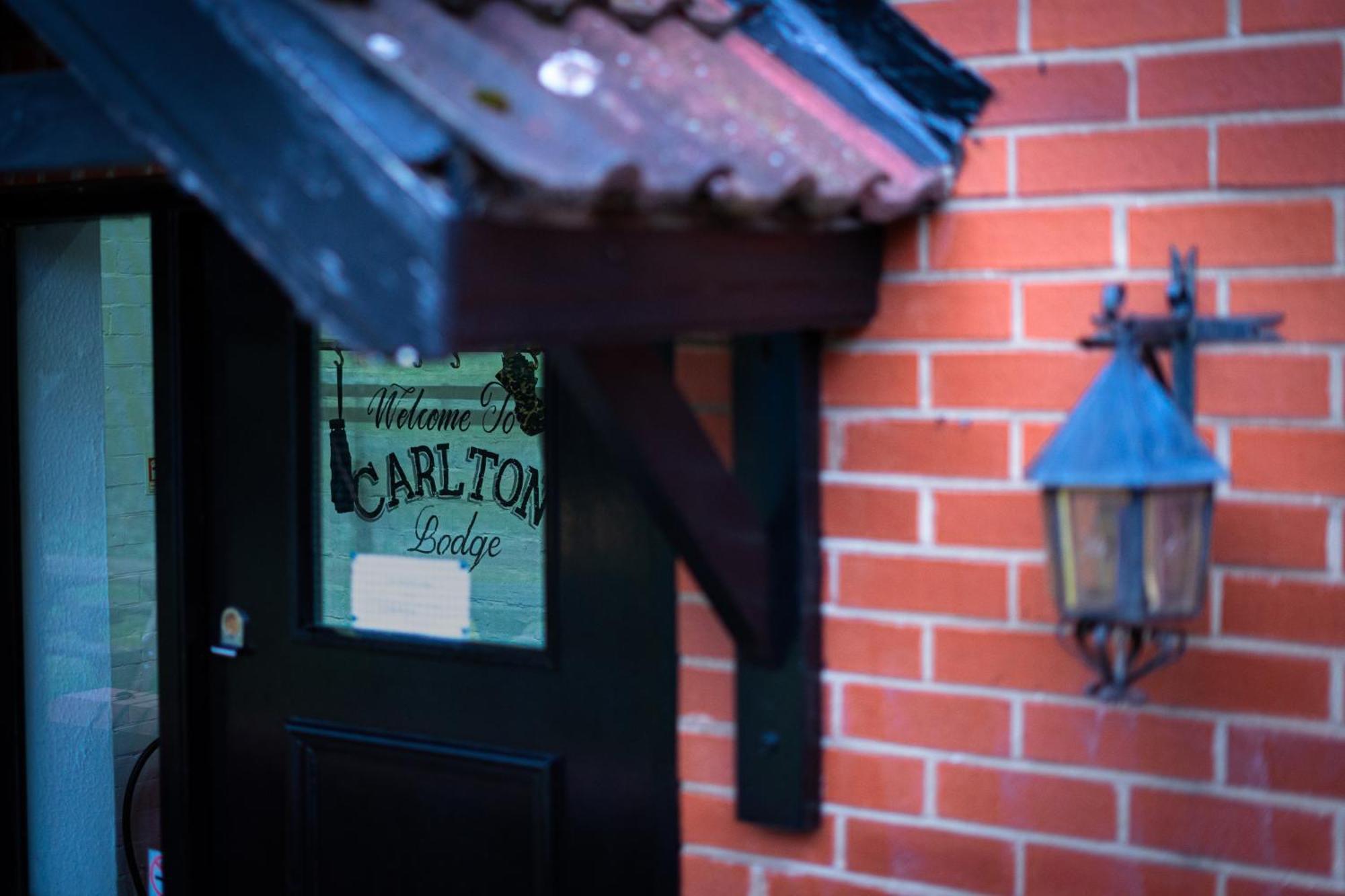 The Lodge At Carlton Tavern Free Parking York Kültér fotó